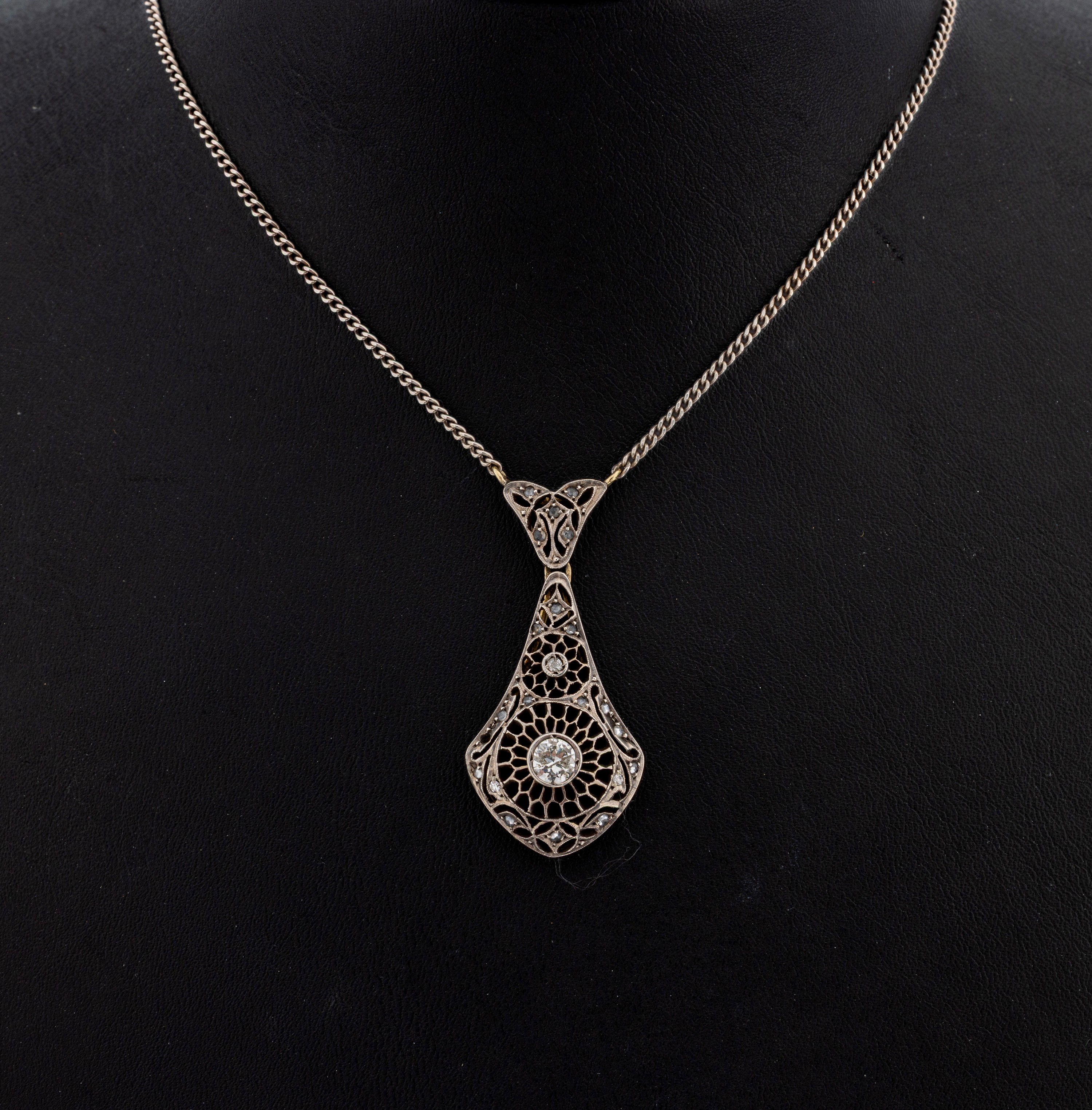 Image 27149833 - Diamant-Collier, GG 585/000 und Silber gepr., nach älterem Vorbild, Mittelteil ...