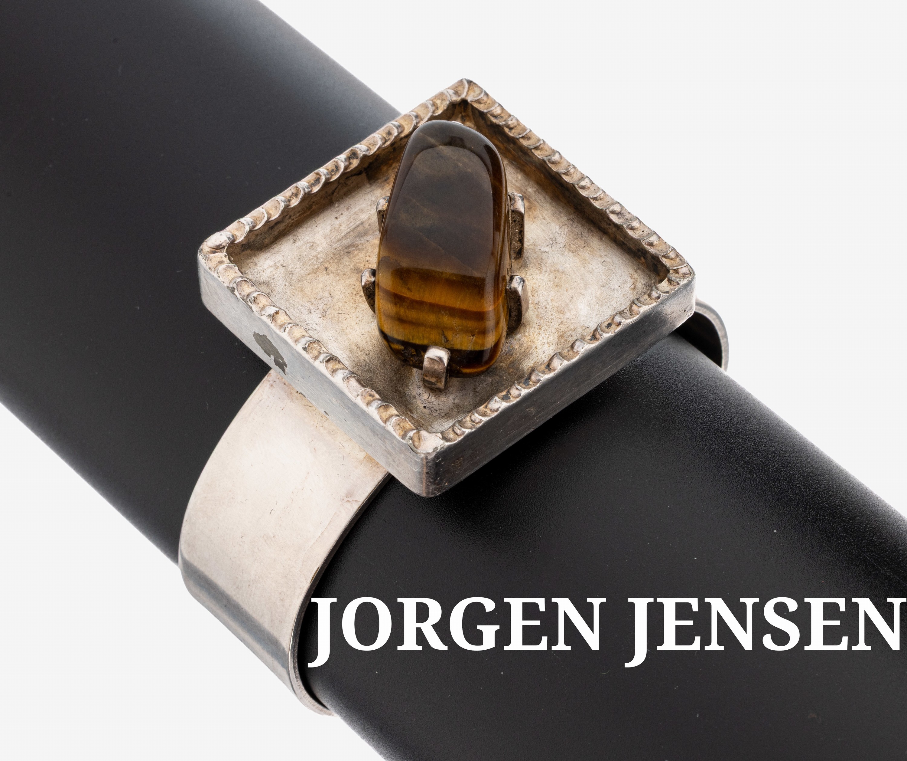 Image 27149835 - JORGEN JENSEN Tigerauge-Armreif, Dänemark, 1960er Jahre, Metall versilbert, ...