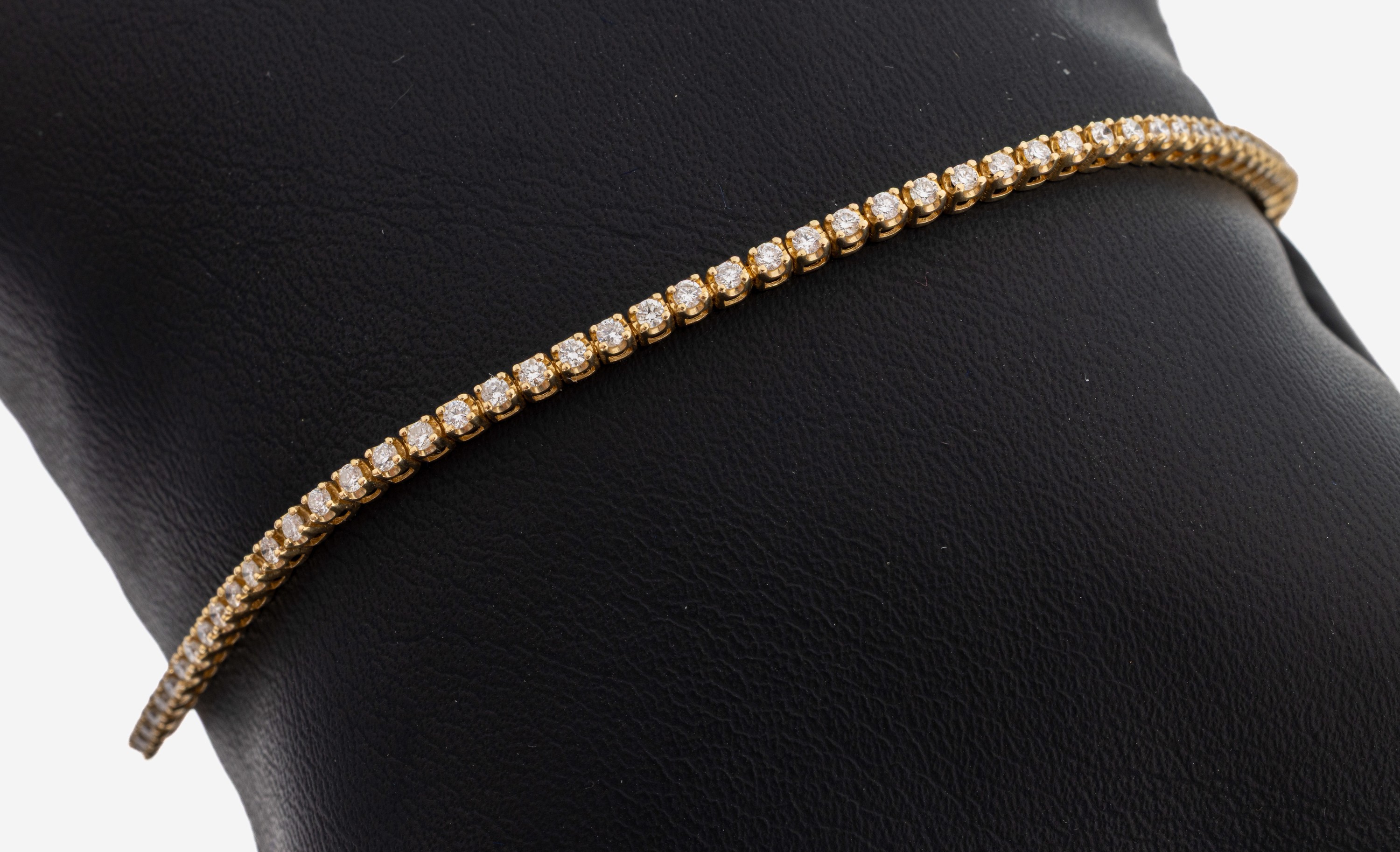Image 27149867 - 14 kt Gold Brillant-Linienarmband, GG 585/000, 85 einzeln gefasste Brillanten zus. ca. ...