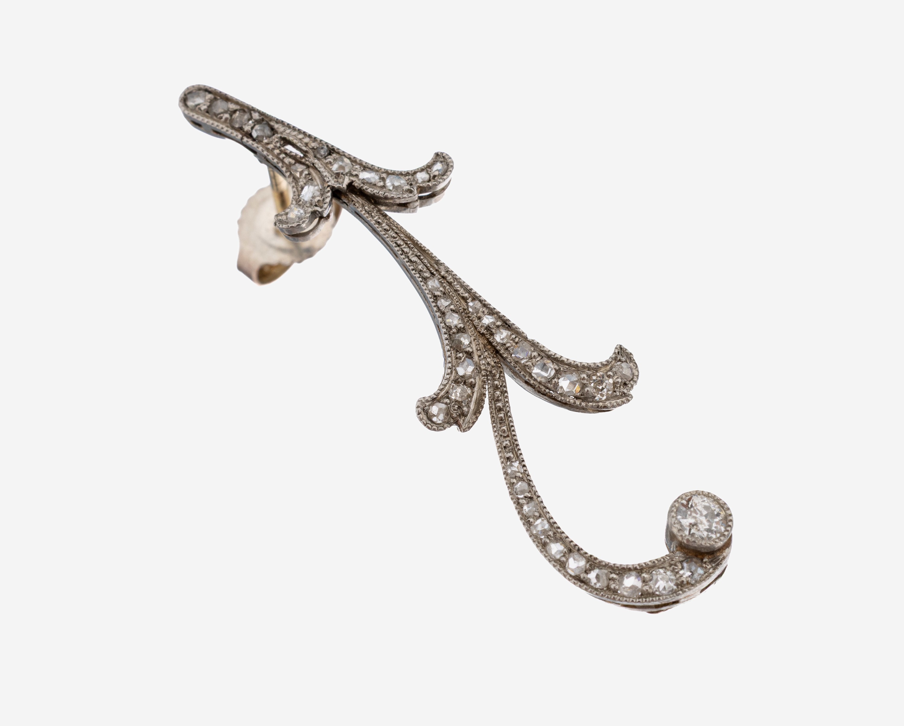 Image 27149878 - Einzelner 14 kt Gold Diamant-Ohrstecker, um 1930, WG 585/000 gepr., geschwungenes ...