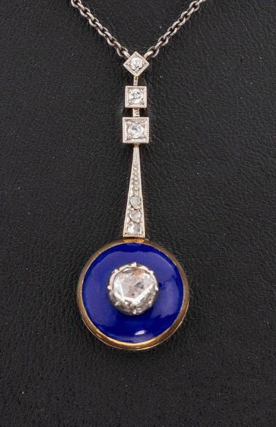 27149880a - 14 kt Gold Diamant-Collier, um 1920, GG 585/000 gepr., längliches Mittelteil mit ...