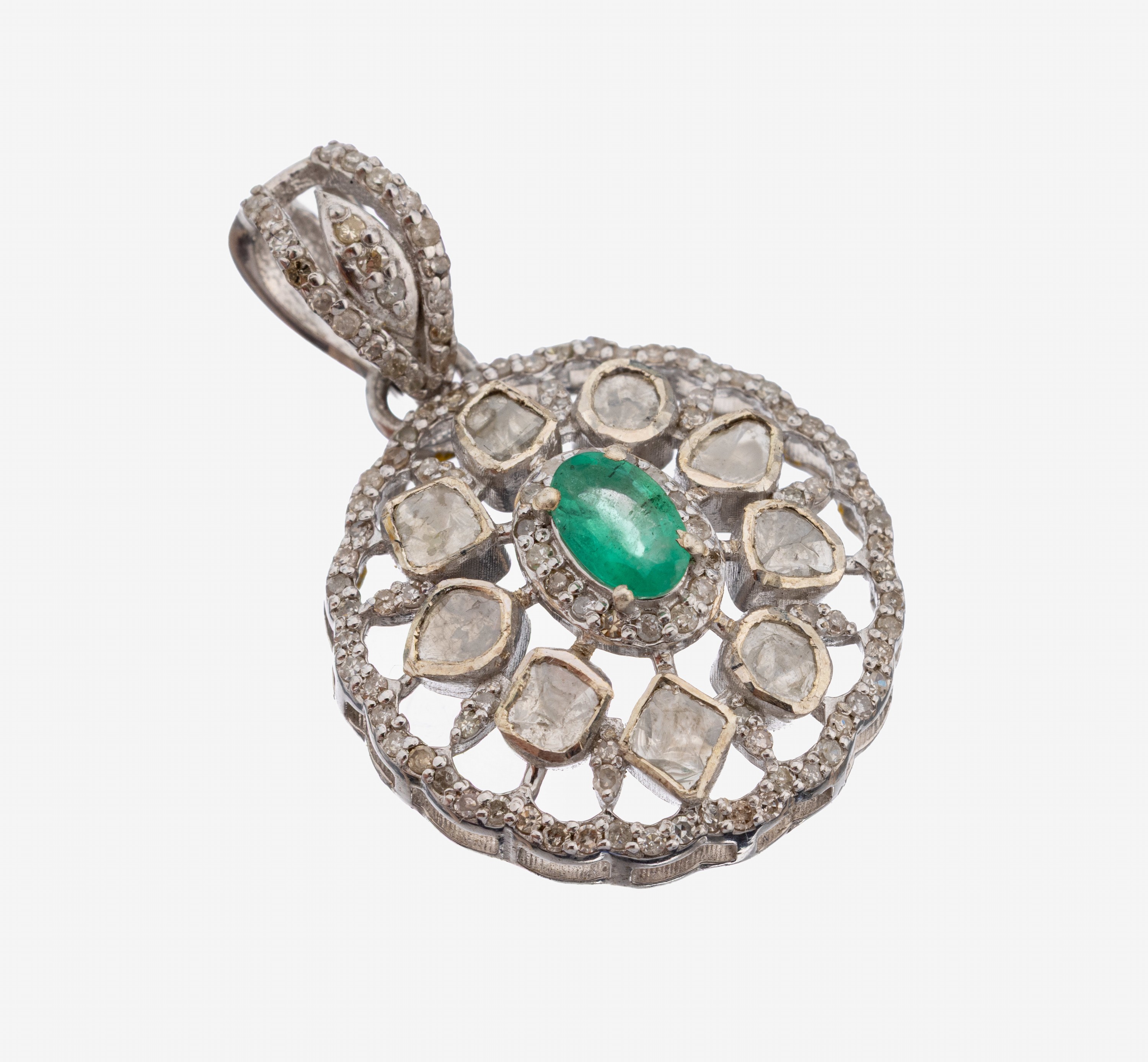 Image 27149988 - Smaragd-Diamant-Anhänger, Silber gepr., runde bewegl. Abhängung, durchbrochen, mittig ...