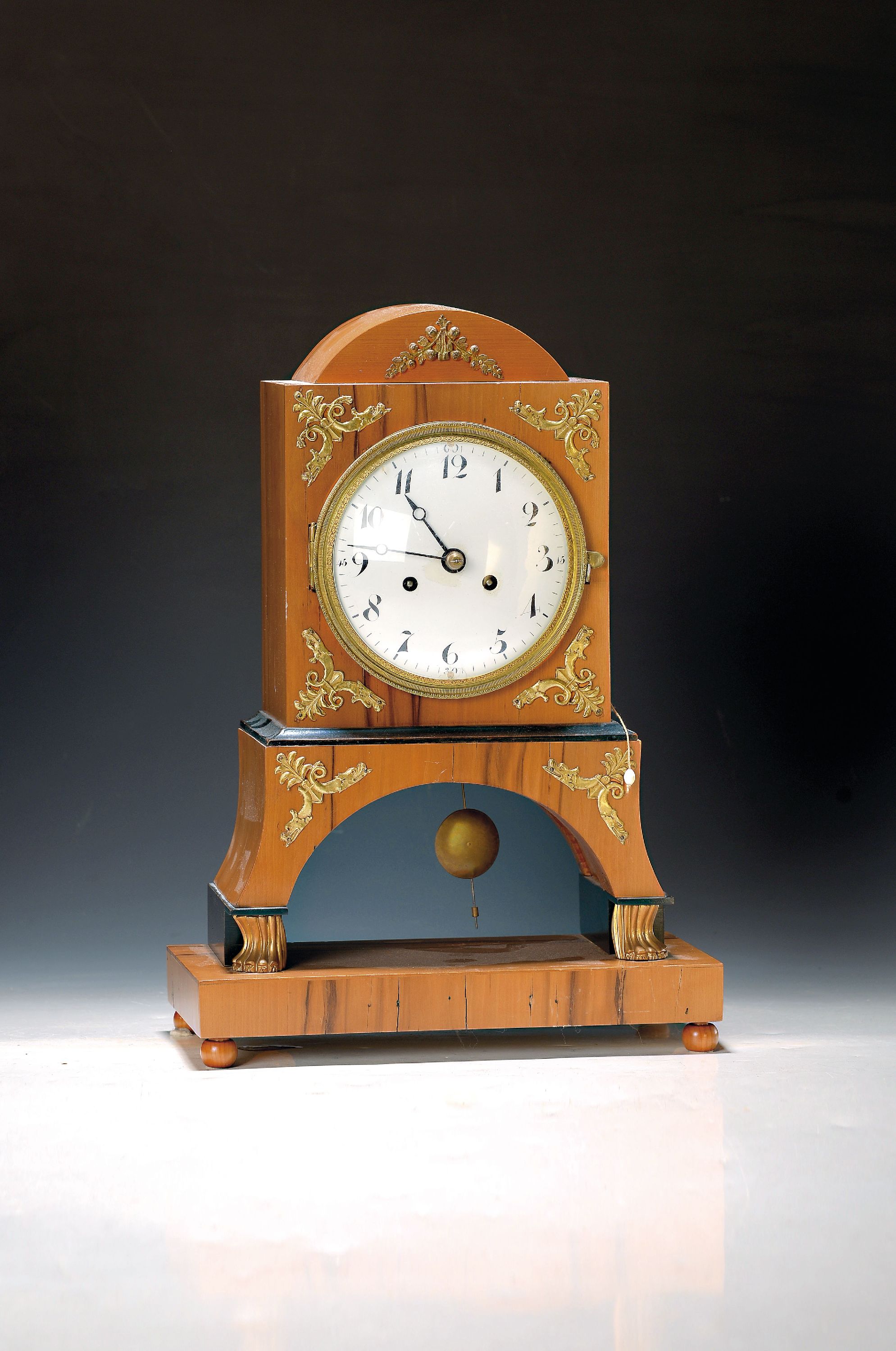 Image 27150059 - Table clock, Empire, South German around 1840,fruitwood/veneer case, front paw feet ...