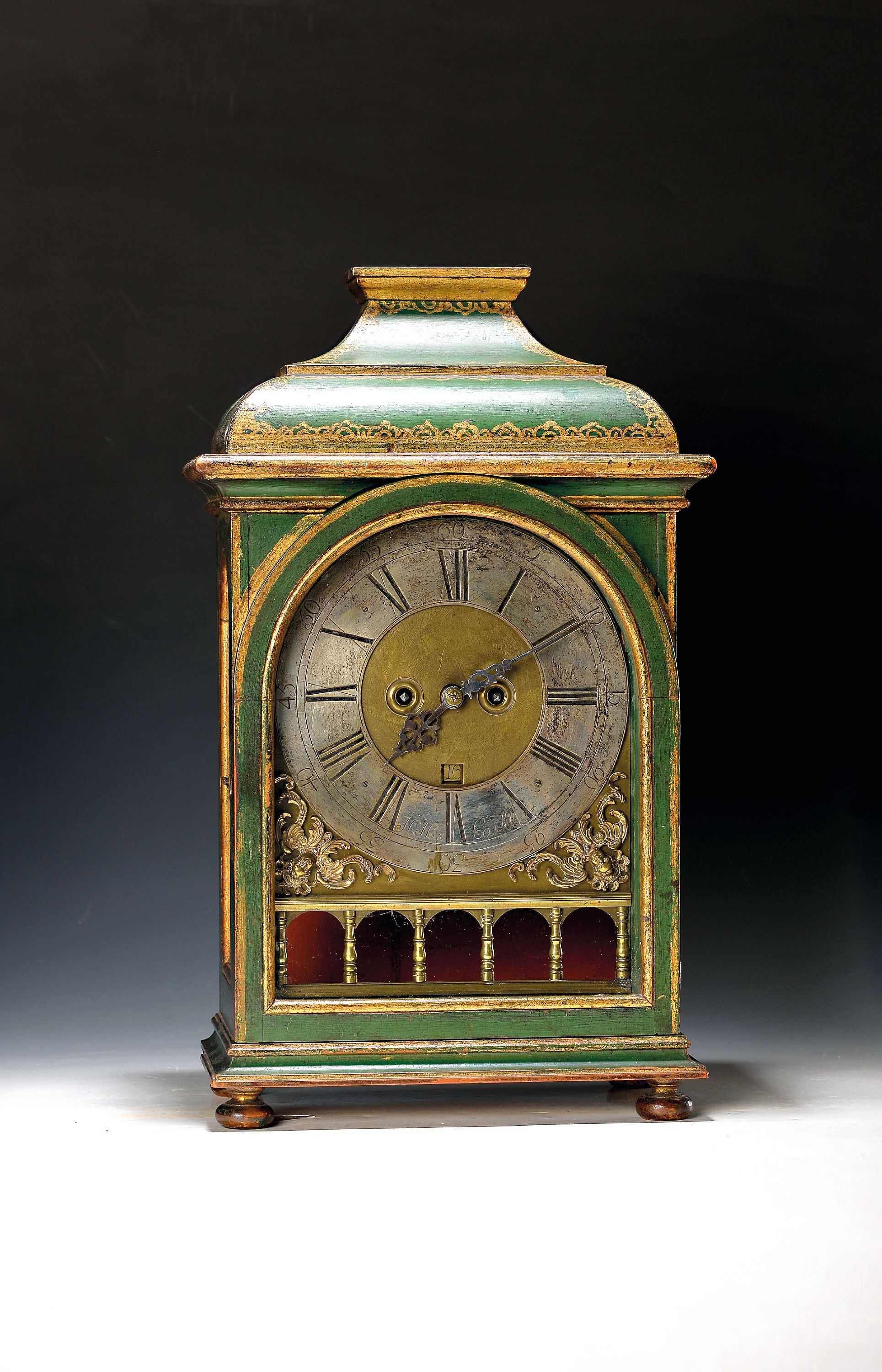 Image 27150060 - Barocke Stockuhr, Johann Conrad Heise, Kassel , um 1770, grün gefasstes Holzgehäuse, ...