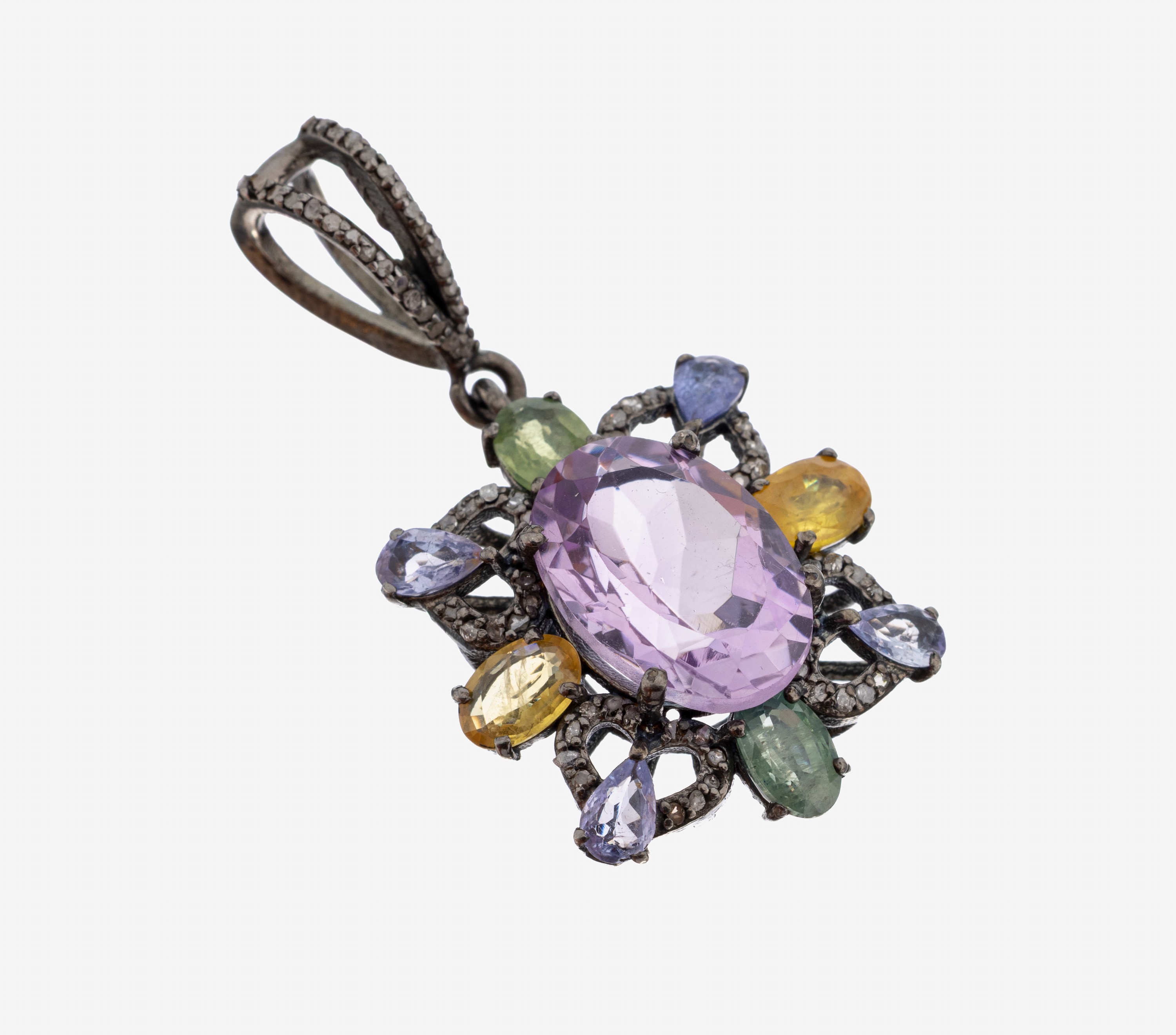 Image 27150070 - Amethyst-Saphir-Diamant-Anhänger, Silber geschw., mittig erhaben gefasster ovalfacett. ...