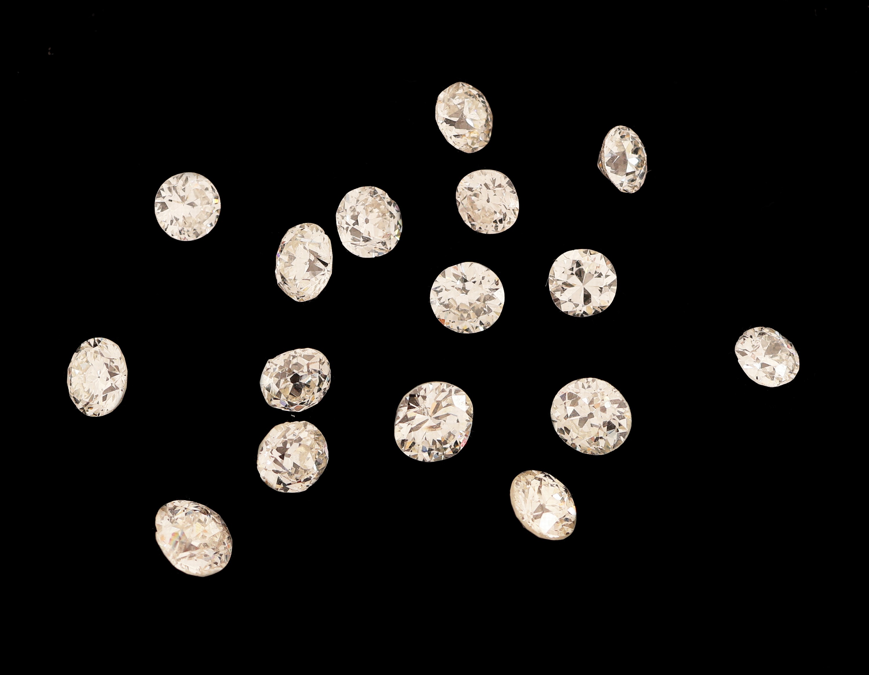 Image 27150251 - Lot 16 lose Altschliffdiamant, zus. ca. 2.77 ct Weiß-get.Weiß/si-p 1 Schätzpreis: ...