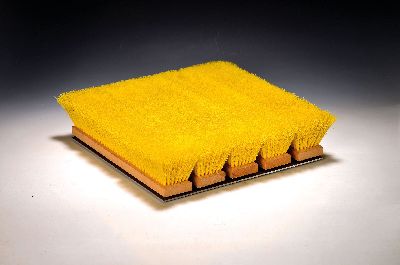 27150287k - Ottmar Hörl, geb. 1950, Fünf Besen, gelb, Objekt aus 5 Besen mit gelben Borsten, auf ...