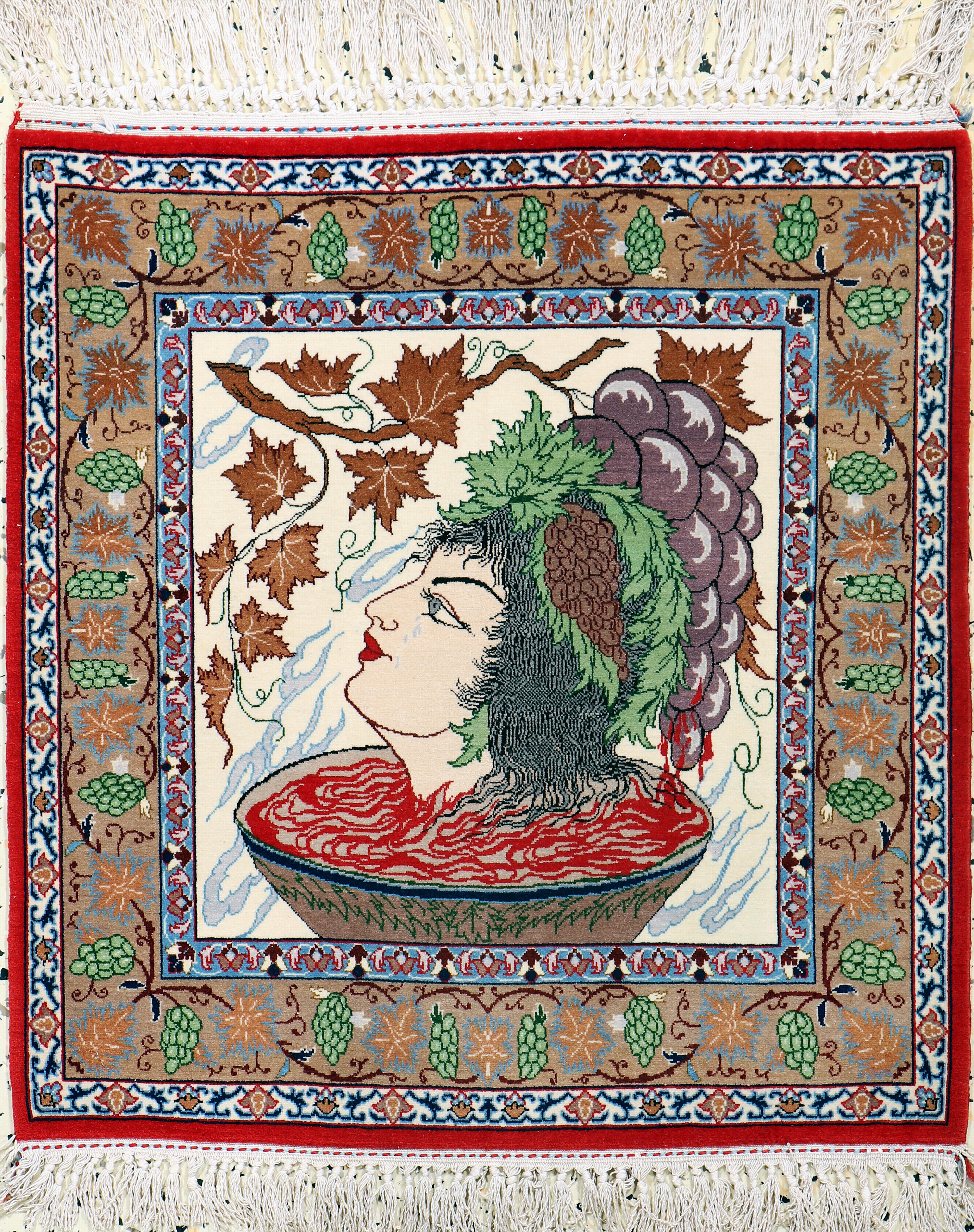 Image 27151086 - Esfahan fein, Persien, Ende 20.Jhd, Korkwolle auf Seide, ca. 64 x 60 cm, EHZ: 1-2 ...