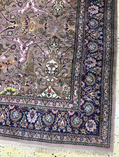 27151065a - Kaschmir signiert, Indien, Ende 20.Jhd, Wolle auf Baumwolle, ca. 275 x 190 cm, EHZ: 3 ...