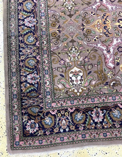 27151065d - Kaschmir signiert, Indien, Ende 20.Jhd, Wolle auf Baumwolle, ca. 275 x 190 cm, EHZ: 3 ...
