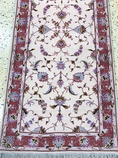 27151073d - Täbriz fein(50 Raj), Persien, Ende 20.Jhd, Korkwolle mit Seide, ca. 240 x 74 cm, ca. ...