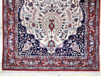 27152191b - Esfahan fein, China, Mitte 20.Jhd, Korkwolle auf Baumwolle, ca. 185 x 125 cm, ...