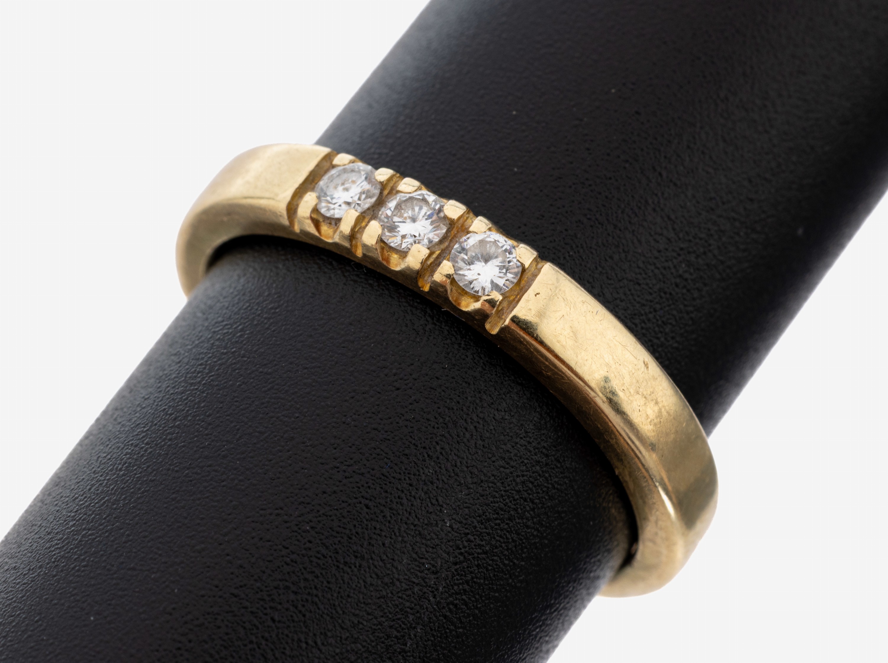 Image 27152315 - 14 kt Gold Brillant-Ring, GG 585/000, 3 Brillanten zus. ca. 0.15 ct Weiß/si, RW 59, ...