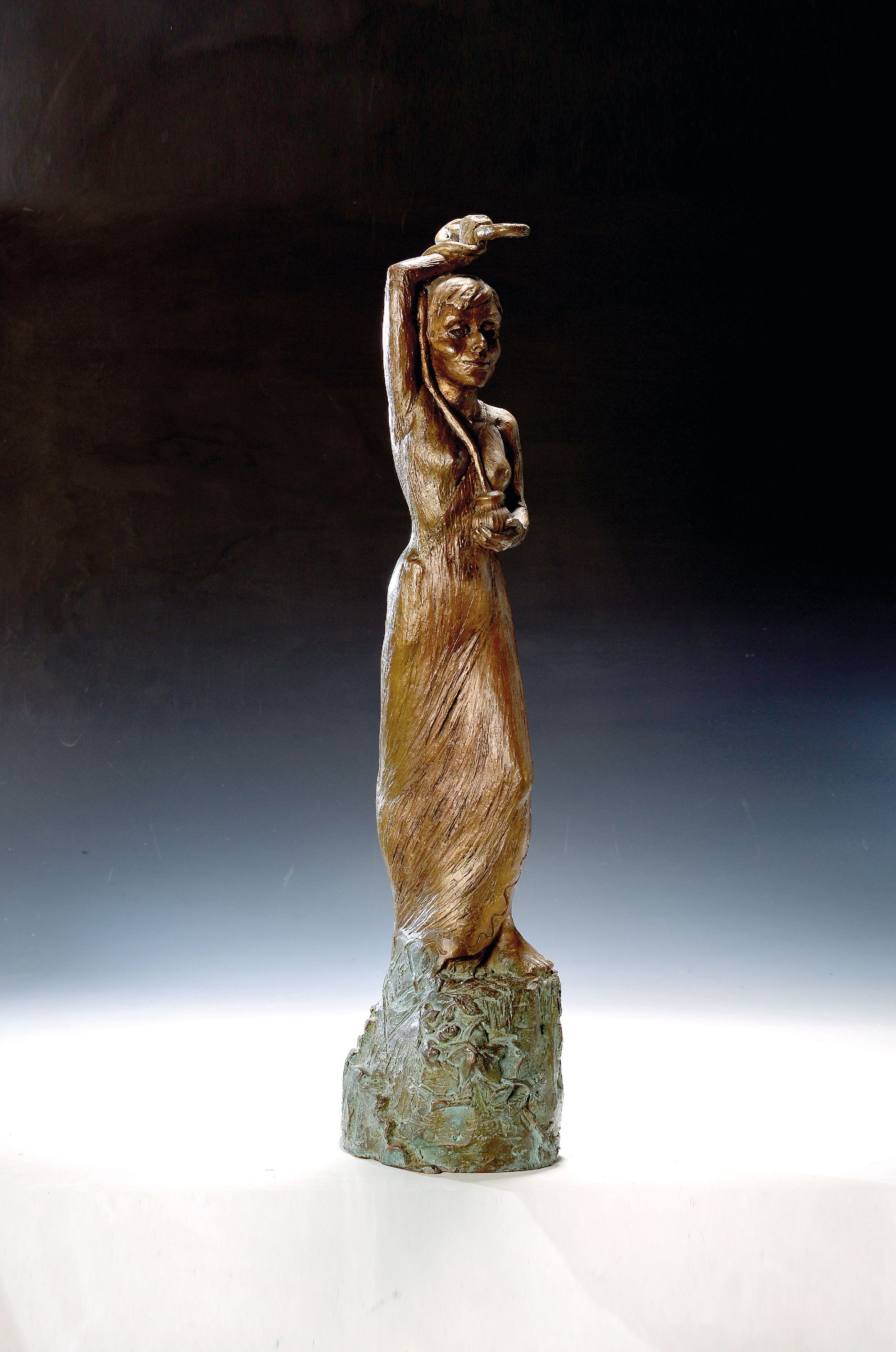 Image 27153073 - Waltraud Suckow, 1924-2009, Bronzeskulptur, Metamorphose Eva, ´Positive Pandora´, Unikat ...