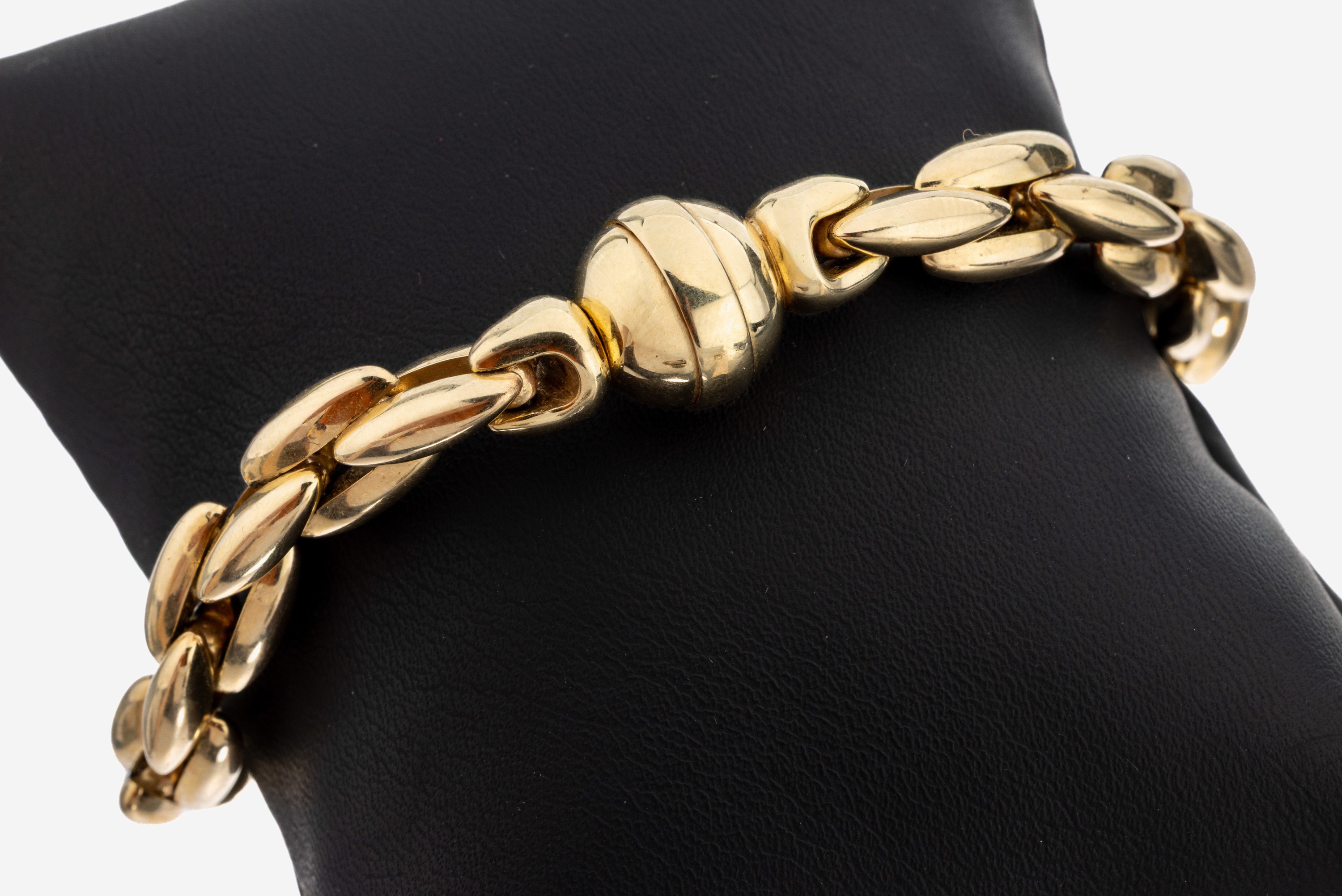 Image 27153172 - 14 kt Gold Armband, GG 585/000, qualitätvolle Verarbeitung, L. ca. 22 cm, ...