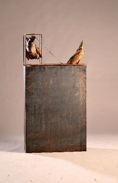 27153206k - Thomas Duttenhöfer, geb. 1950 Speyer, Bronzeskulptur, Bischoff beim Betrachten ...