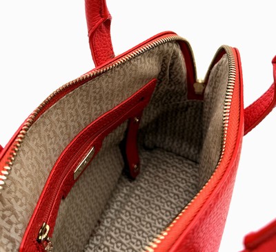Image 27153471c - AIGNER