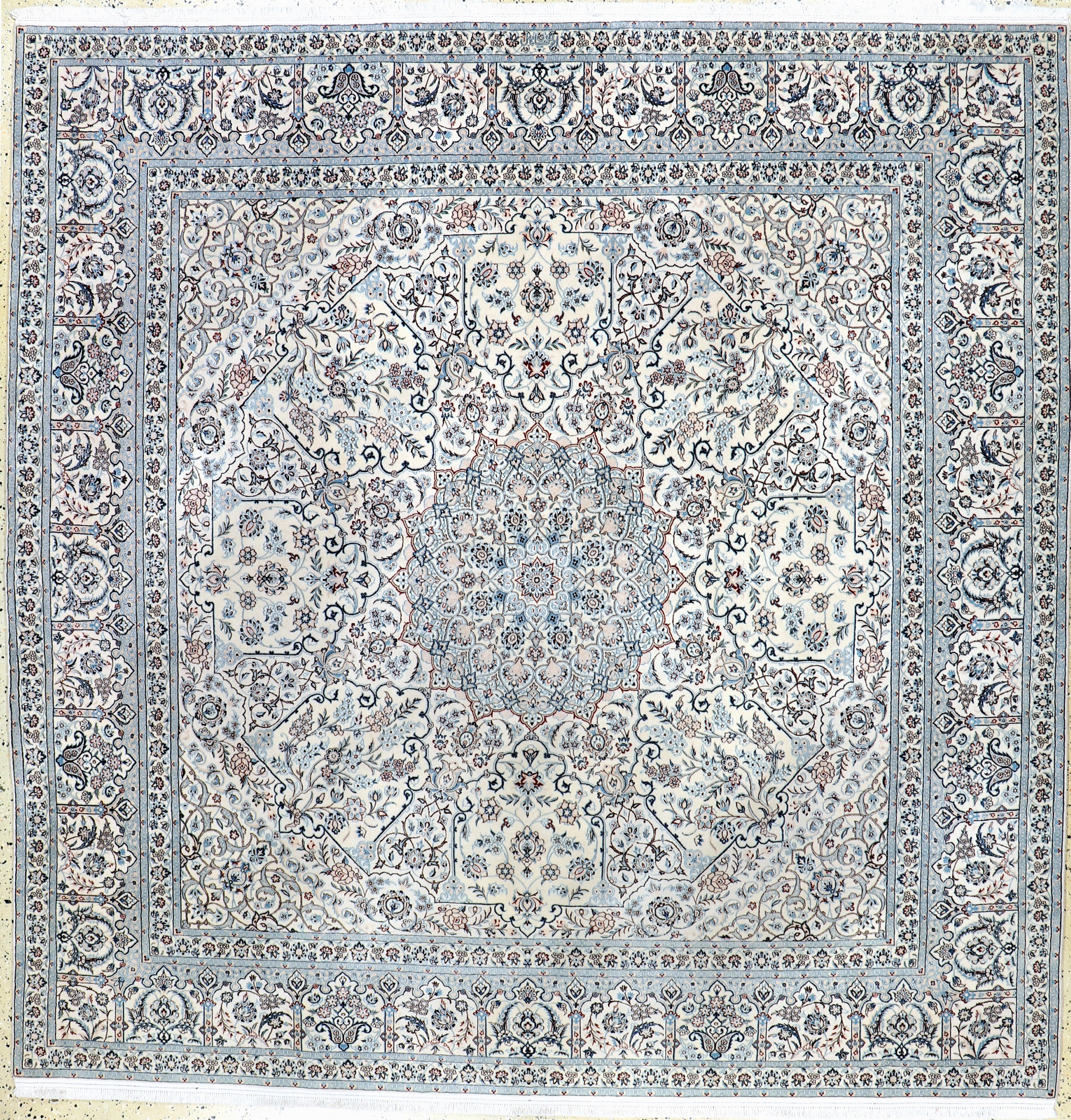 Image 27154050 - Nain fein(6 La), Persien, Ende 20.Jhd, Korkwolle mit Seide, ca. 261 x 258 cm, ca. ...
