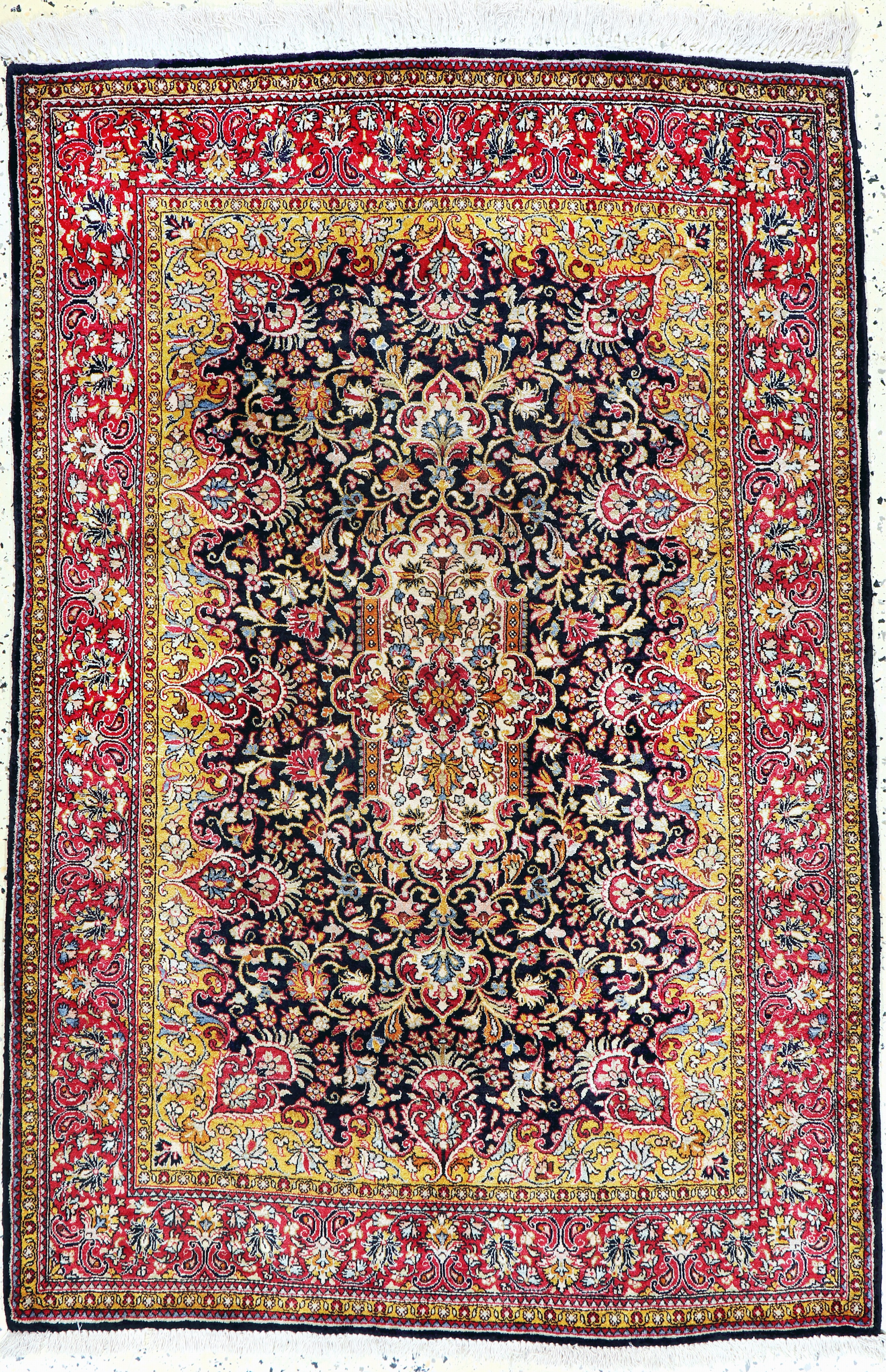 Image 27154061 - Ghom Seide alt, Persien, ca. 50 Jahre, reine Naturseide, ca. 162 x 110 cm Schätzpreis: ...