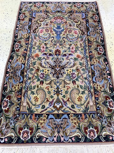 27154034d - Esfahan fein, Persien, Mitte 20.Jhd, Korkwolle auf Seide, ca. 171 x 109 cm, ca. 1,0Mio. ...
