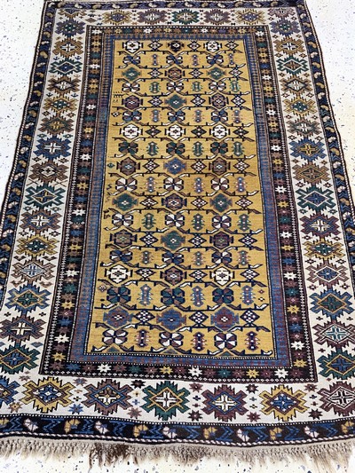 27154042d - ´Schirwan´Kazak antik, Kaukasus, 19.Jhd, Wolle auf Wolle, ca. 166 x 115 cm, EHZ: 2-3 ...