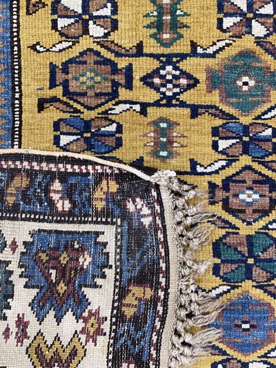 27154042e - ´Schirwan´Kazak antik, Kaukasus, 19.Jhd, Wolle auf Wolle, ca. 166 x 115 cm, EHZ: 2-3 ...