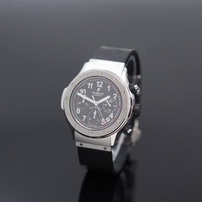 Image HUBLOT Super B Flyback chronograph reference B 1926.1, self winding, on both sides glazed ...