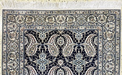 27154049a - Nain fein(6 La), Persien, Mitte 20.Jhd, Korkwolle mit Seide, ca. 178 x 120 cm, ca. ...