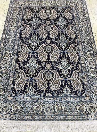 27154049d - Nain fein(6 La), Persien, Mitte 20.Jhd, Korkwolle mit Seide, ca. 178 x 120 cm, ca. ...