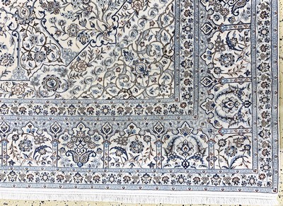 27154050a - Nain fein(6 La), Persien, Ende 20.Jhd, Korkwolle mit Seide, ca. 261 x 258 cm, ca. ...