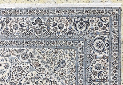 27154050f - Nain fein(6 La), Persien, Ende 20.Jhd, Korkwolle mit Seide, ca. 261 x 258 cm, ca. ...