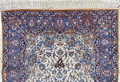 27154073a - Esfahan fein, Persien, Mitte 20.Jhd, Korkwolle auf Seide, ca. 171 x 104 cm, ca. 1,0Mio. ...