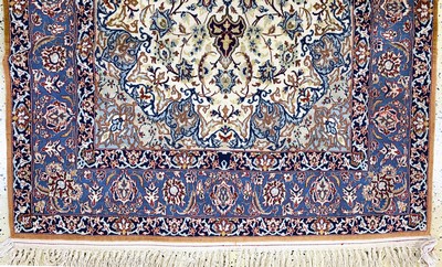 27154073c - Esfahan fein, Persien, Mitte 20.Jhd, Korkwolle auf Seide, ca. 171 x 104 cm, ca. 1,0Mio. ...