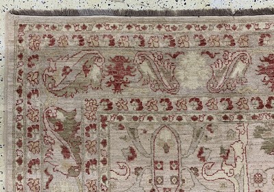 27154076g - Sigler Mahal, Pakistan, Ende 20.Jhd, Wolle auf Baumwolle, ca. 277 x 250 cm, EHZ: 1-2 ...
