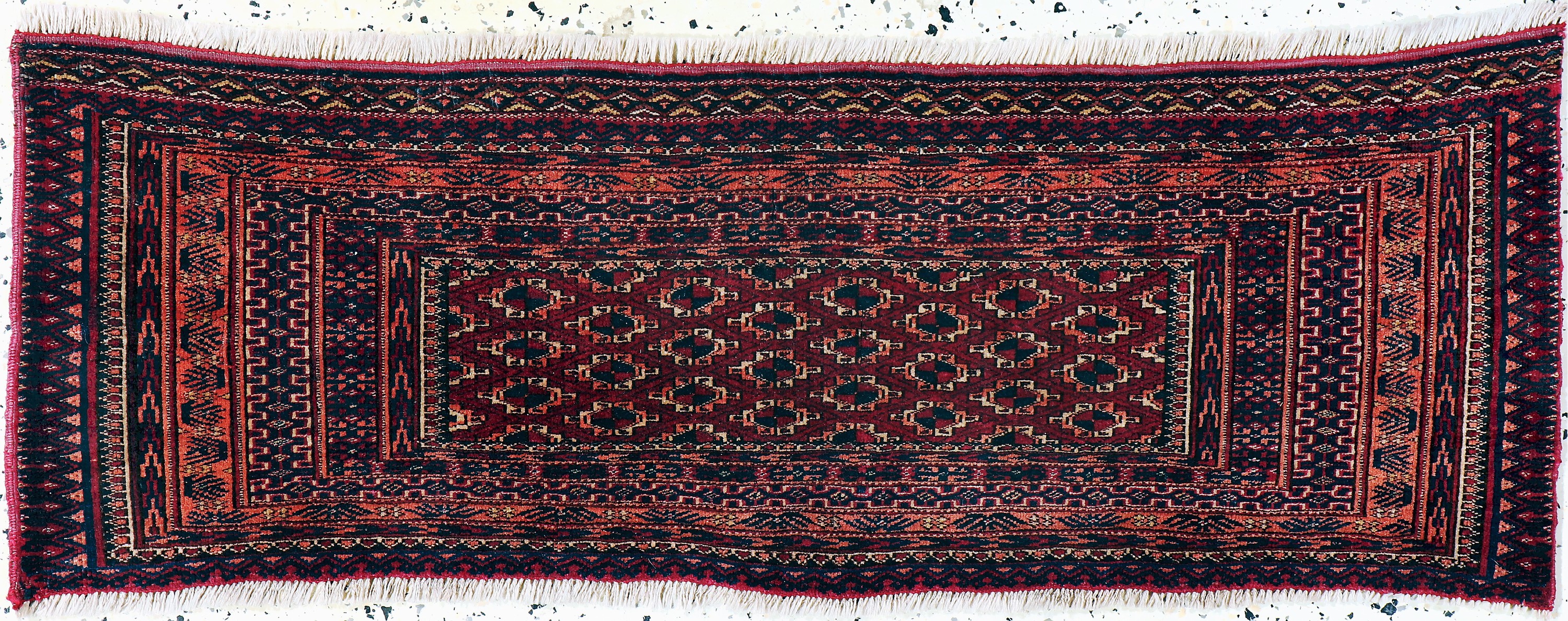 Image 27154693 - Tekke Torba antik, Turkmenistan, um 1900, Wolle auf Wolle, ca. 110 x 37 cm, EHZ: 2 ...