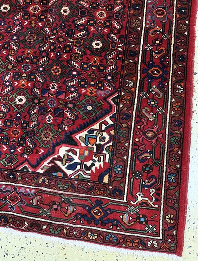 27154683a - Hosseinabad, Persien, Mitte 20.Jhd, Wolle auf Baumwolle, ca. 310 x 210 cm, EHZ: 2 ...