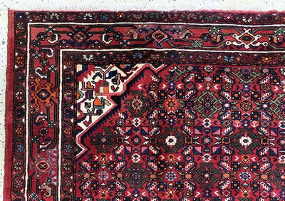 27154683f - Hosseinabad, Persien, Mitte 20.Jhd, Wolle auf Baumwolle, ca. 310 x 210 cm, EHZ: 2 ...