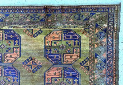 27154688e - Ersari main carpet, Turkmenistan, early 20th century, wool on wool, approx. 310 x 233 cm, ...