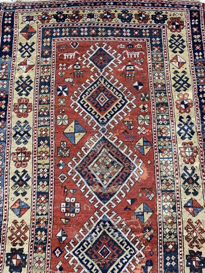 27154694d - Kazak antik, Kaukasus, 19.Jhd, Wolle auf Wolle, ca. 253 x 120 cm, EHZ: 4 Schätzpreis: ...