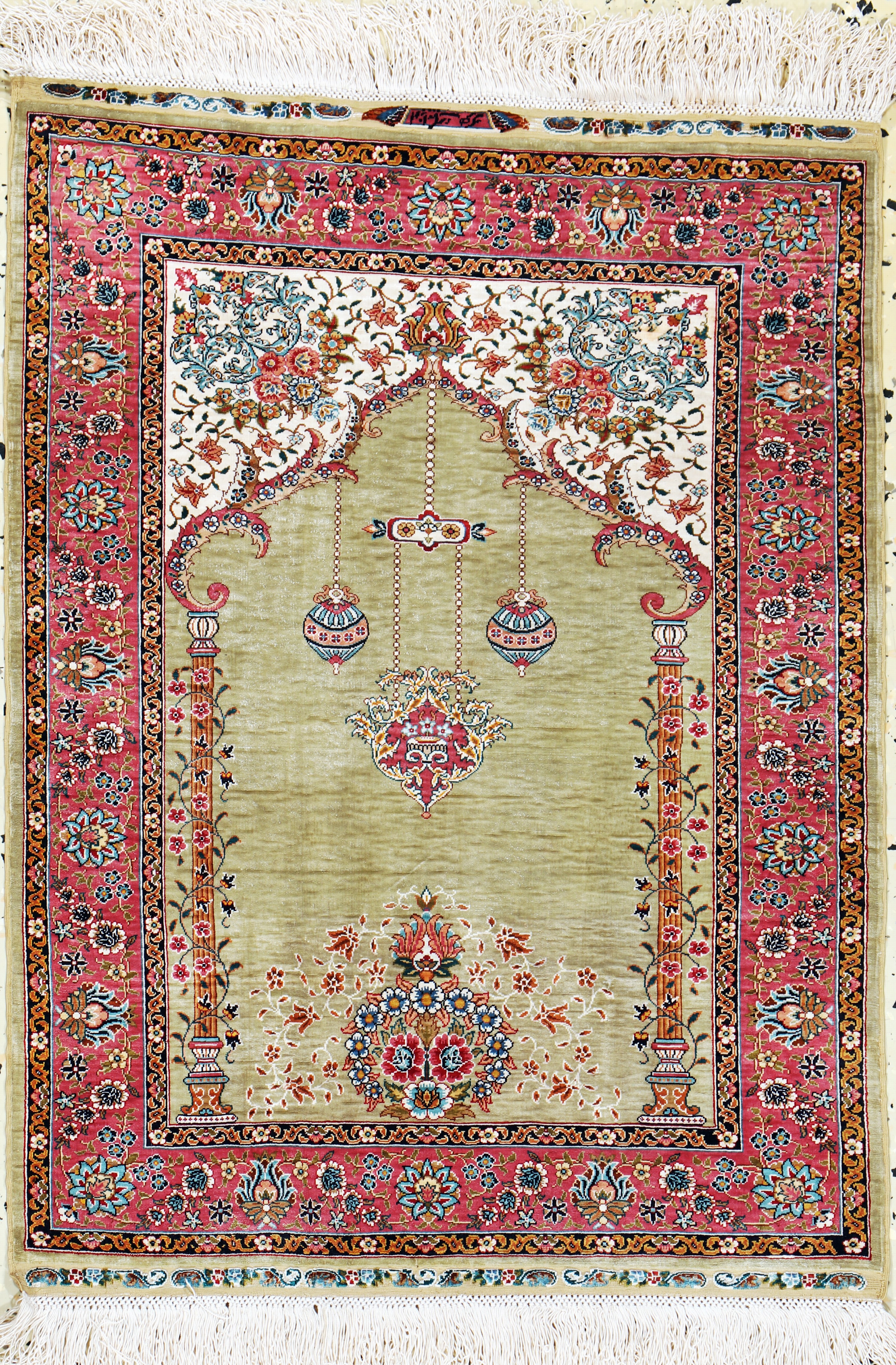 Image 27155506 - Hereke silk very fine, Turkey, signed#´Özipek #´, late 20th century, pure natural silk, ...