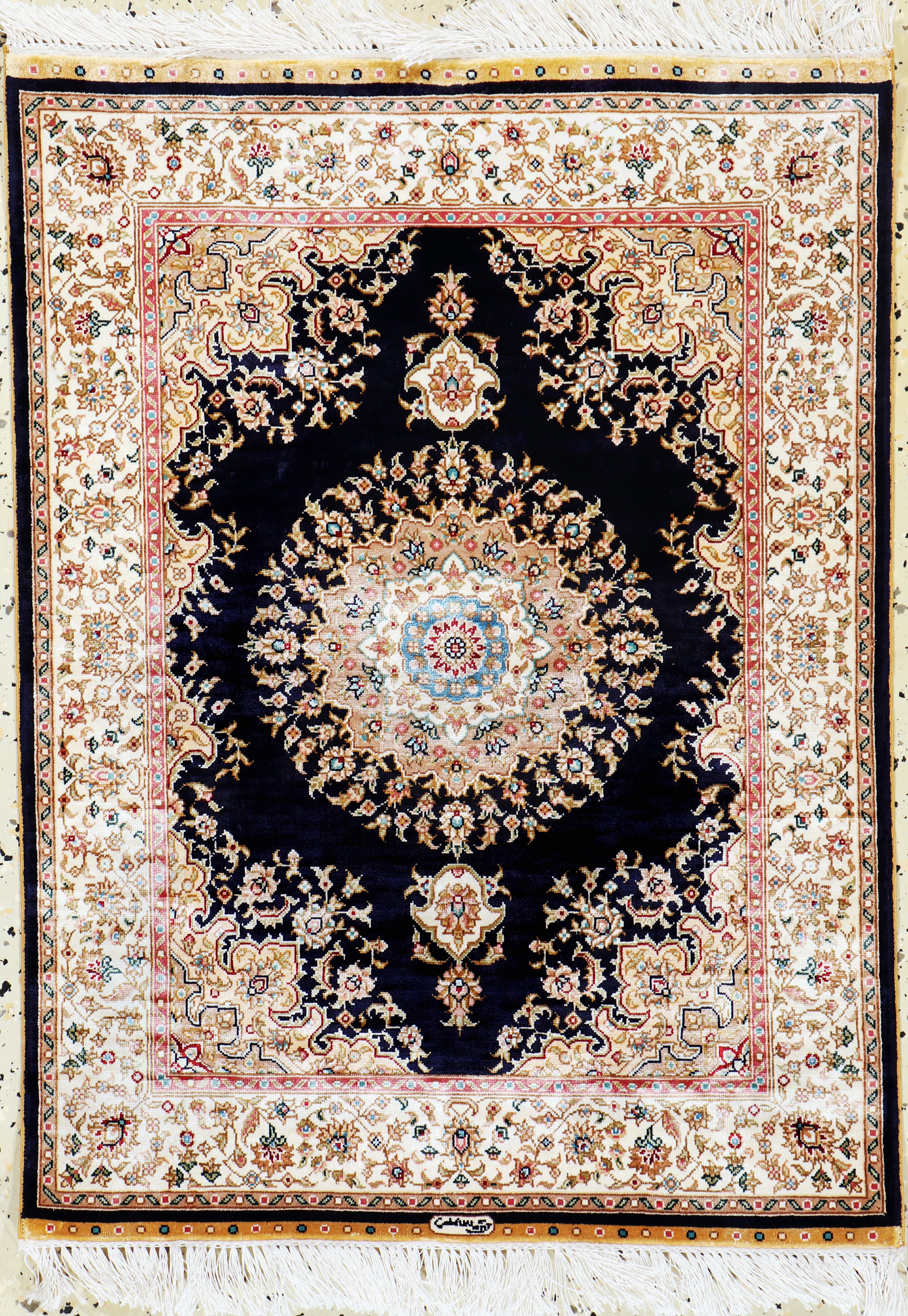 Image 27155507 - Hereke Seide, China, Ende 20.Jhd, reine Naturseide, ca. 85 x 62 cm, EHZ: 1 ...