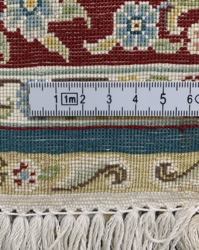 27155502d - Hereke Seide, China, Ende 20.Jhd, reine Naturseide, ca. 123 x 85 cm, EHZ: 1 ...