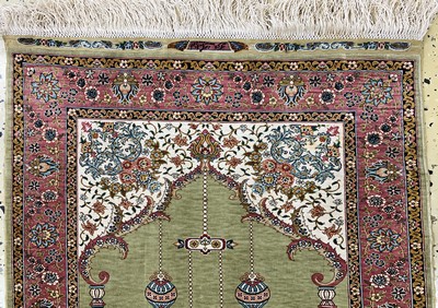 27155506a - Hereke silk very fine, Turkey, signed#´Özipek #´, late 20th century, pure natural silk, ...