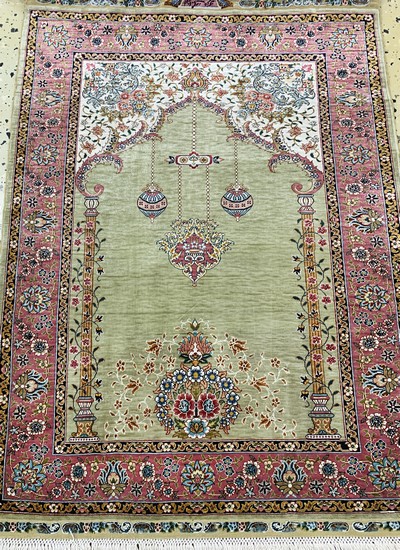 27155506d - Hereke silk very fine, Turkey, signed#´Özipek #´, late 20th century, pure natural silk, ...