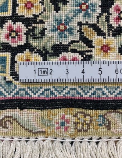 27155508d - Hereke Seide, China, Ende 20.Jhd, reine Naturseide, ca. 90 x 62 cm, EHZ: 1 ...