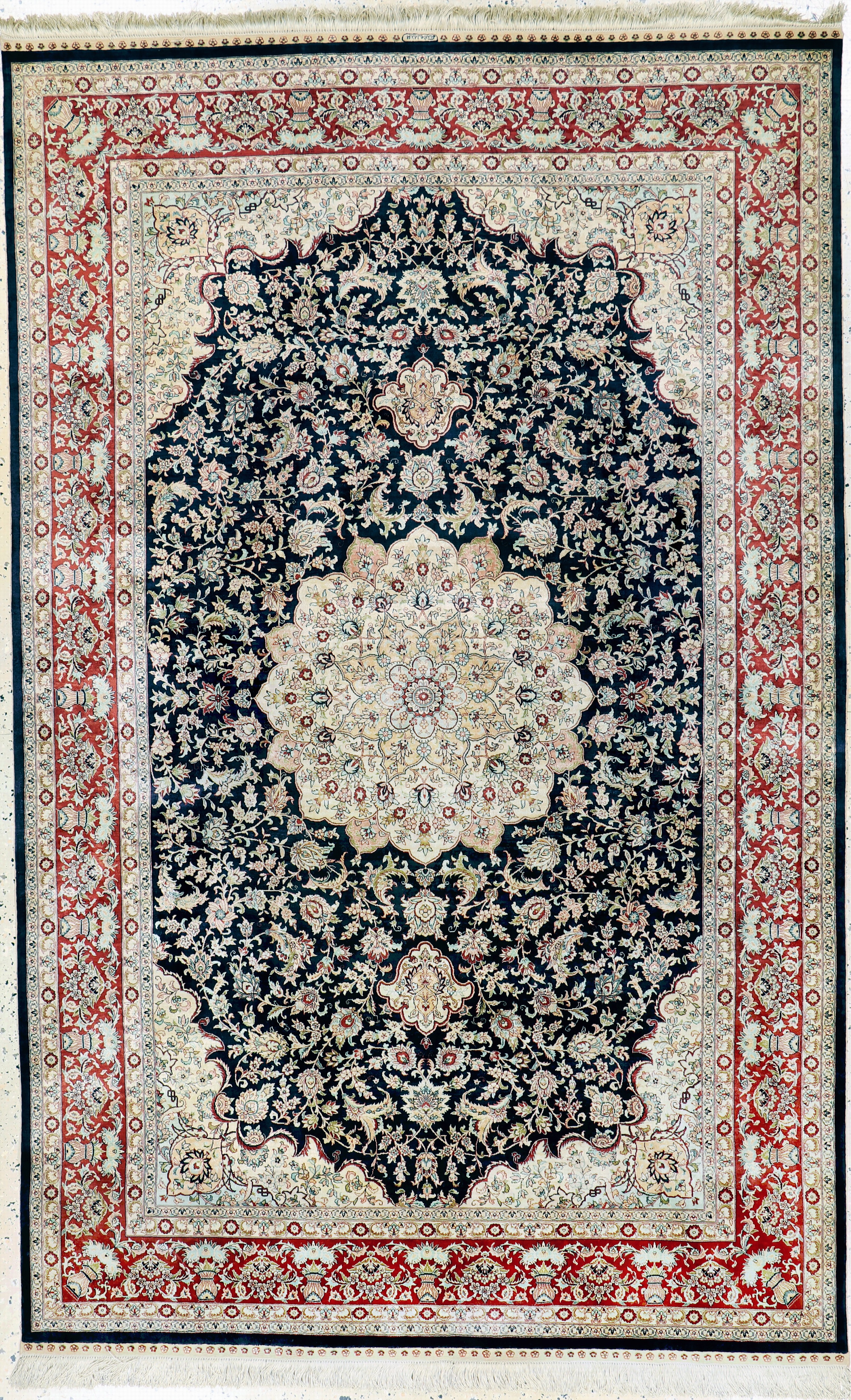 Image 27155710 - Hereke Seide fein, China, Ende 20.Jhd, reine Naturseide, ca. 245 x 155 cm, ca. 1,0 Mio. ...