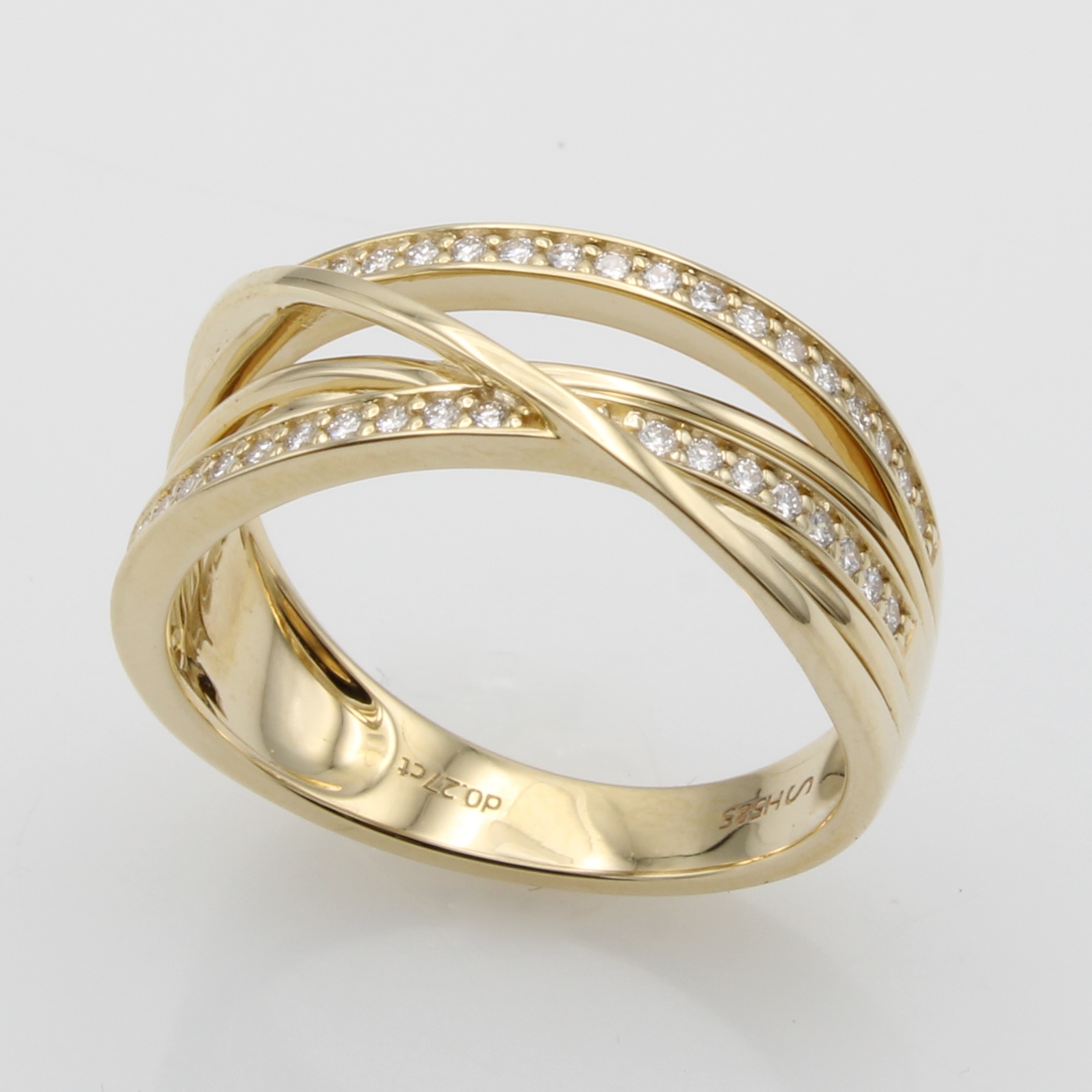 Image 27155791 - Ring mit Brillanten, GG 585/000, 45 Brill. zus. ca. 0.27 ct feines Weiß/vs, RW ca. 55 ...