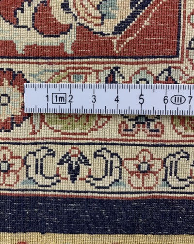 27155710g - Hereke Seide fein, China, Ende 20.Jhd, reine Naturseide, ca. 245 x 155 cm, ca. 1,0 Mio. ...