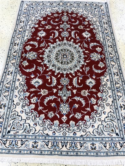 27155754d - Nain, Persien, Ende 20.Jhd, Wolle auf Baumwolle, ca. 195 x 128 cm, EHZ: 1-2 ...