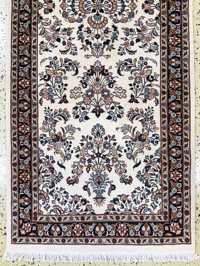 27155761b - Sarogh Kork fein, Persien, Ende 20.Jhd, Korkwolle auf Baumwolle, ca. 204 x 78 cm, ...